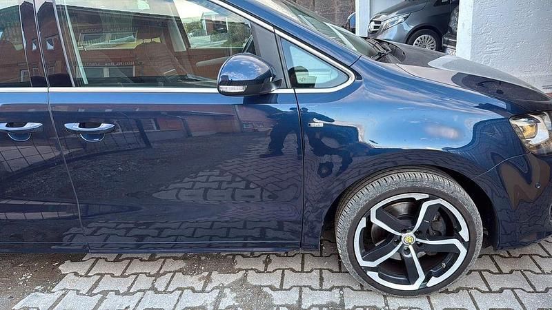 Gebraucht VW Sharan 177 PS (130 kW) 2015 Blau Van / Kleinbus