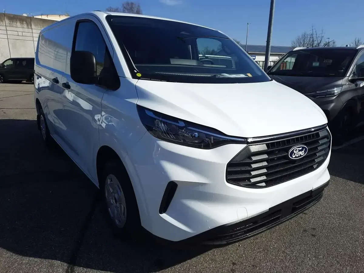 Neu Ford Transit Custom Trend 170 PS (125 kW) 2026 Weiß Van / Kleinbus