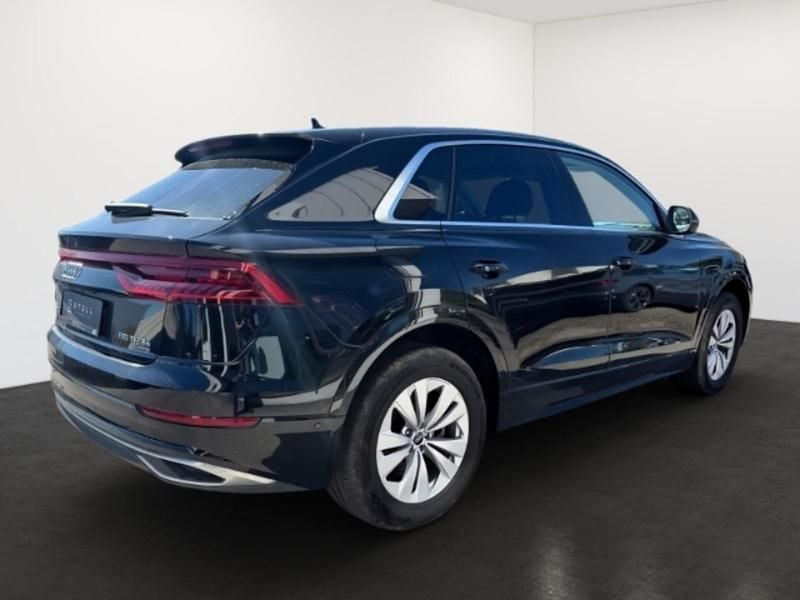 Gebraucht Audi Q8 Ambiente 381 PS (280 kW) 2021 Schwarz SUV