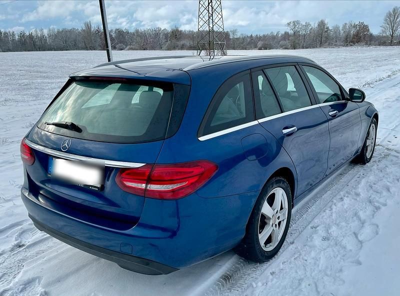 Gebraucht Mercedes C220 170 PS (125 kW) 2017 Blau Kombi