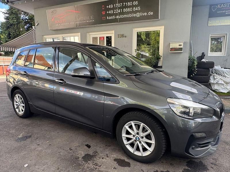Grau Gebraucht 2019 BMW 216 Gran Tourer Advantage Van / Kleinbus | 10.950 € (Fairer Preis) - Bild 1/4