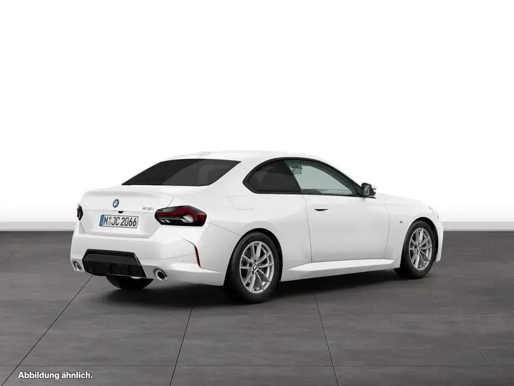 Używany BMW 218 Shadowline 156 KM (114 kW) 2025 Biały Coupe