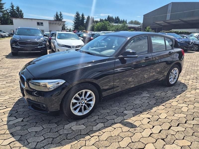 Schwarz Gebraucht 2016 BMW 118 Advantage Kleinwagen | 6.950 € (Etwas zu teuer) - Bild 1/4