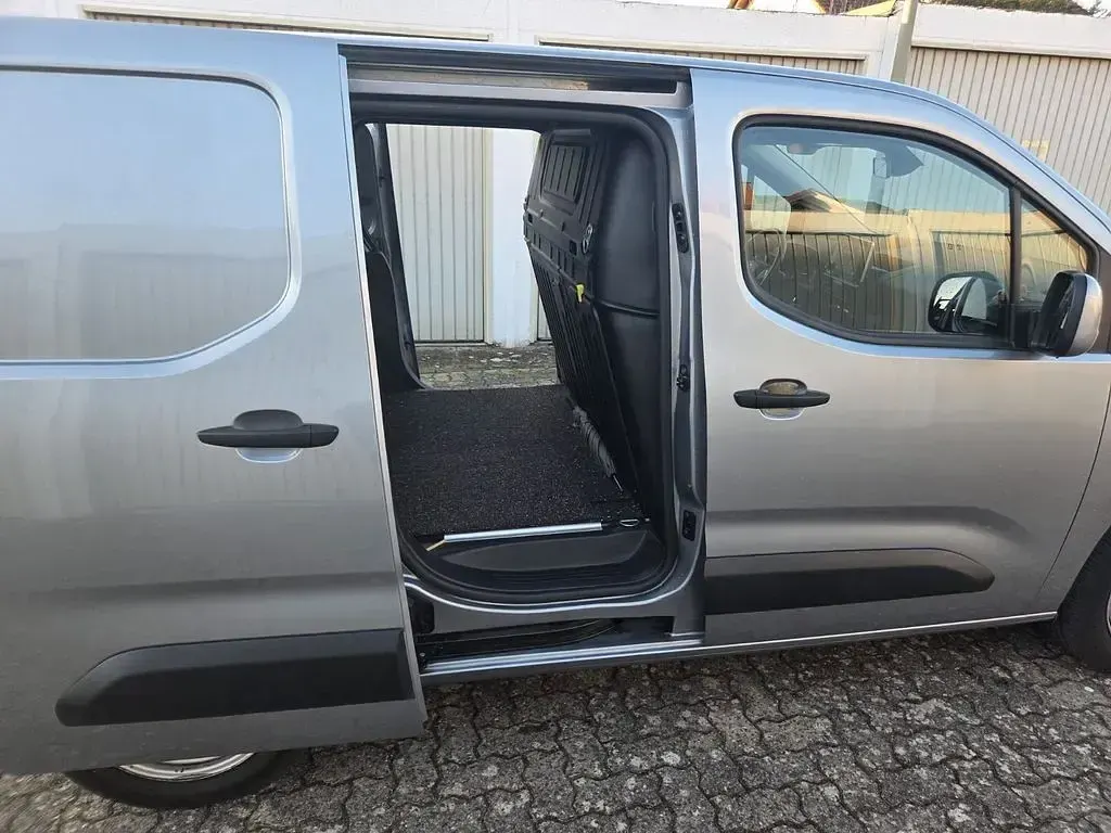 Gebraucht Opel Combo 136 PS (100 kW) 2020 Silber Van / Kleinbus