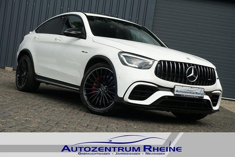 Weiß Gebraucht 2021 Mercedes GLC63 AMG AMG Limousine | 71.444 € (Fairer Preis) - Bild 1/4