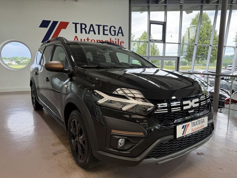 Perlmuttschwarz Gebraucht 2024 Dacia Jogger Extreme Kombi | 24.390 € (Guter Preis) - Bild 1/4