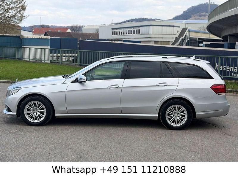 Gebraucht Mercedes E220 170 PS (125 kW) 2015 Silber Limousine