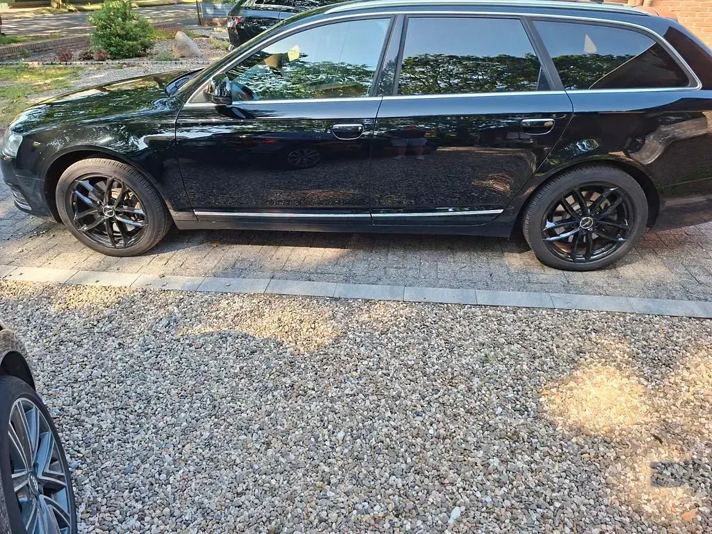 Gebraucht Audi A6 Design 239 PS (175 kW) 2011 Schwarz Kombi