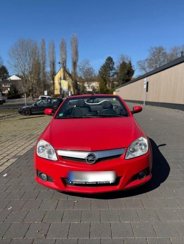 Rot Gebraucht 2005 Opel Tigra Cabrio | 1.000 € (Guter Preis) - Bild 1/4