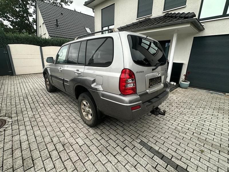 Silber Gebraucht 2005 Hyundai Terracan SUV | 2.290 € (Guter Preis) - Bild 1/4