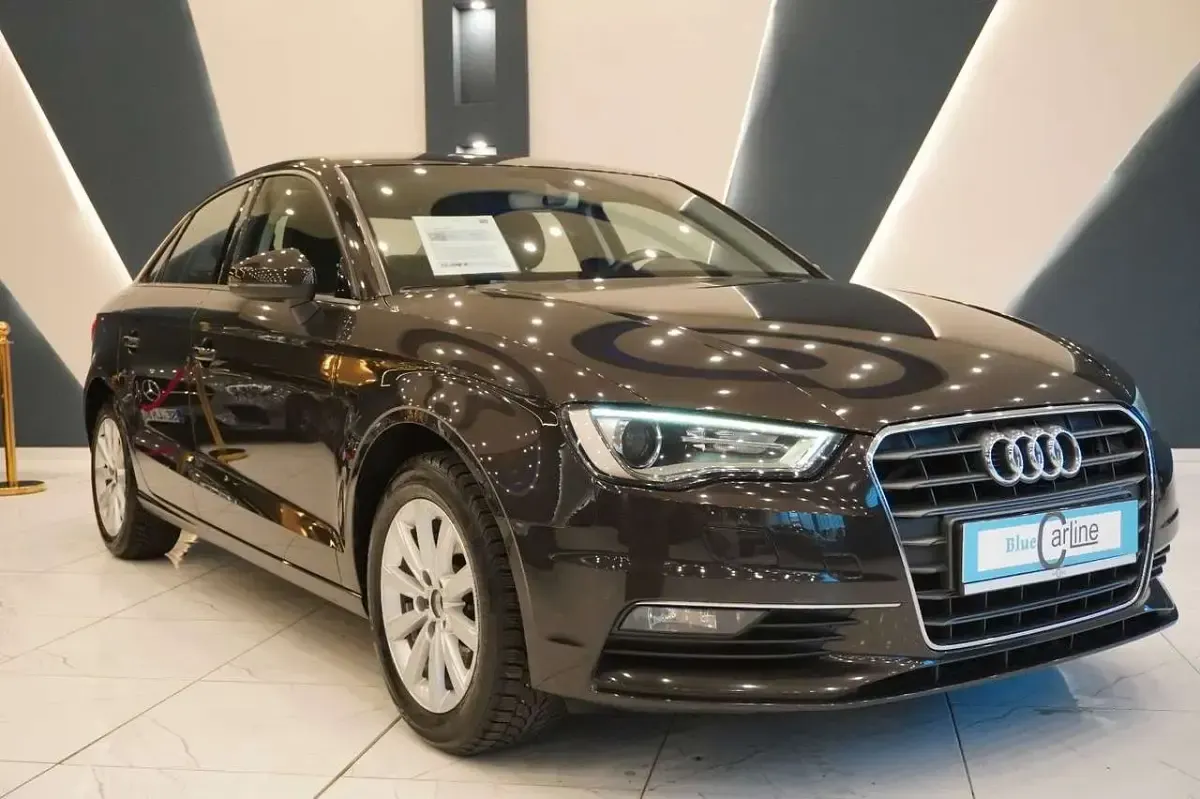 Gebraucht Audi A3 Ambiente 184 PS (135 kW) 2016 Braun Limousine