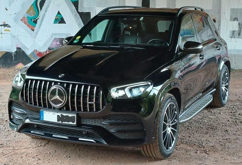 Schwarz Gebraucht 2020 Mercedes GLE350 AMG SUV | 47.000 € (Fairer Preis) - Bild 1/4