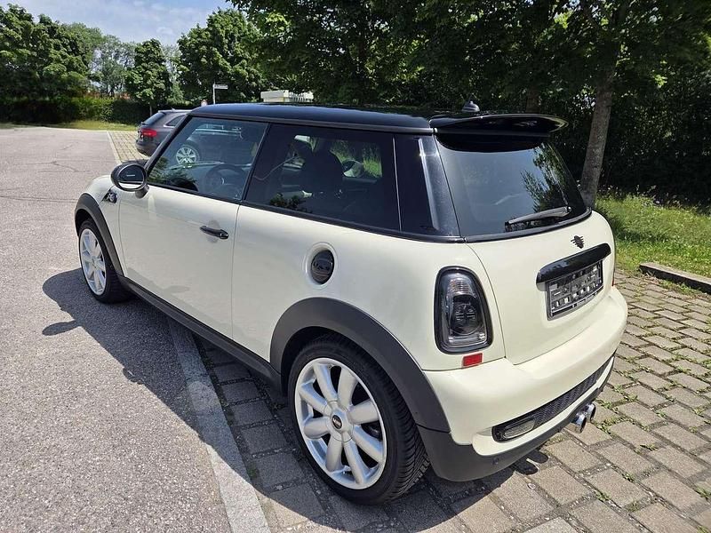 Weiß Gebraucht 2008 Mini Cooper S Kleinwagen | 5.500 € (Guter Preis) - Bild 1/4