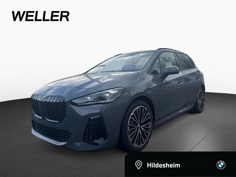 Kupfergrau Neu 2025 BMW 223 Active Tourer Comfort Edition Van / Kleinbus | 51.990 € (Fairer Preis) - Bild 1/4