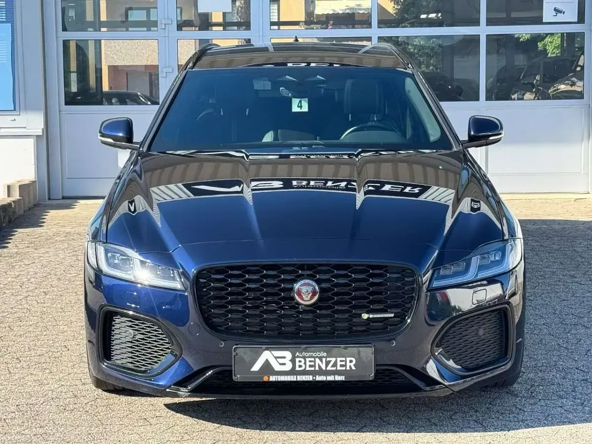 Gebraucht Jaguar XF Sportbrake R-Dynamic 300 PS (220 kW) 2022 Portofino blue Kombi