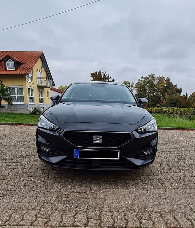 Gebraucht Seat Leon FR 150 PS (110 kW) 2022 Schwarz Limousine