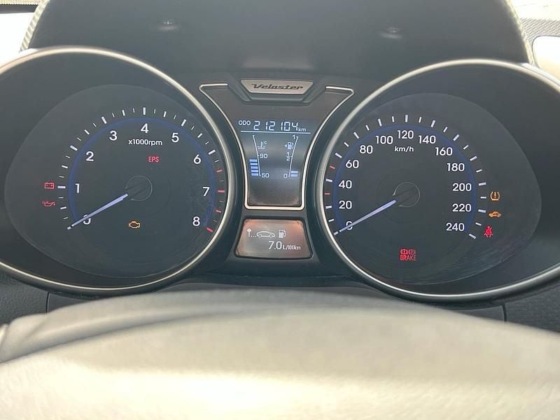 Gebraucht Hyundai Veloster 140 PS (102 kW) 2012 Grau Kleinwagen