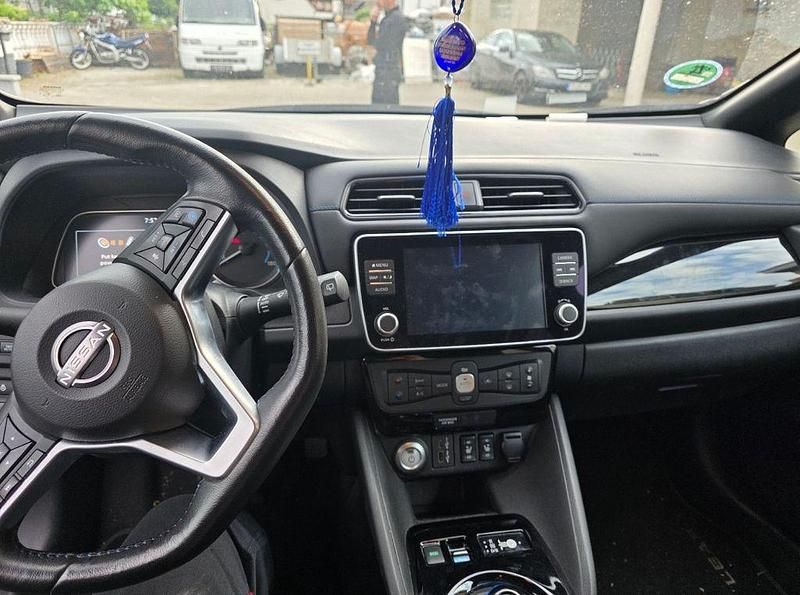 Schwarz Gebraucht 2022 Nissan Leaf 360º Kleinwagen | 16.990 € (Fairer Preis) - Bild 1/4