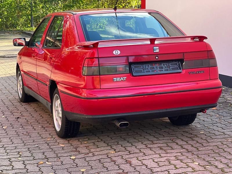 Gebraucht Seat Toledo 101 PS (74 kW) 1998 Rot Limousine