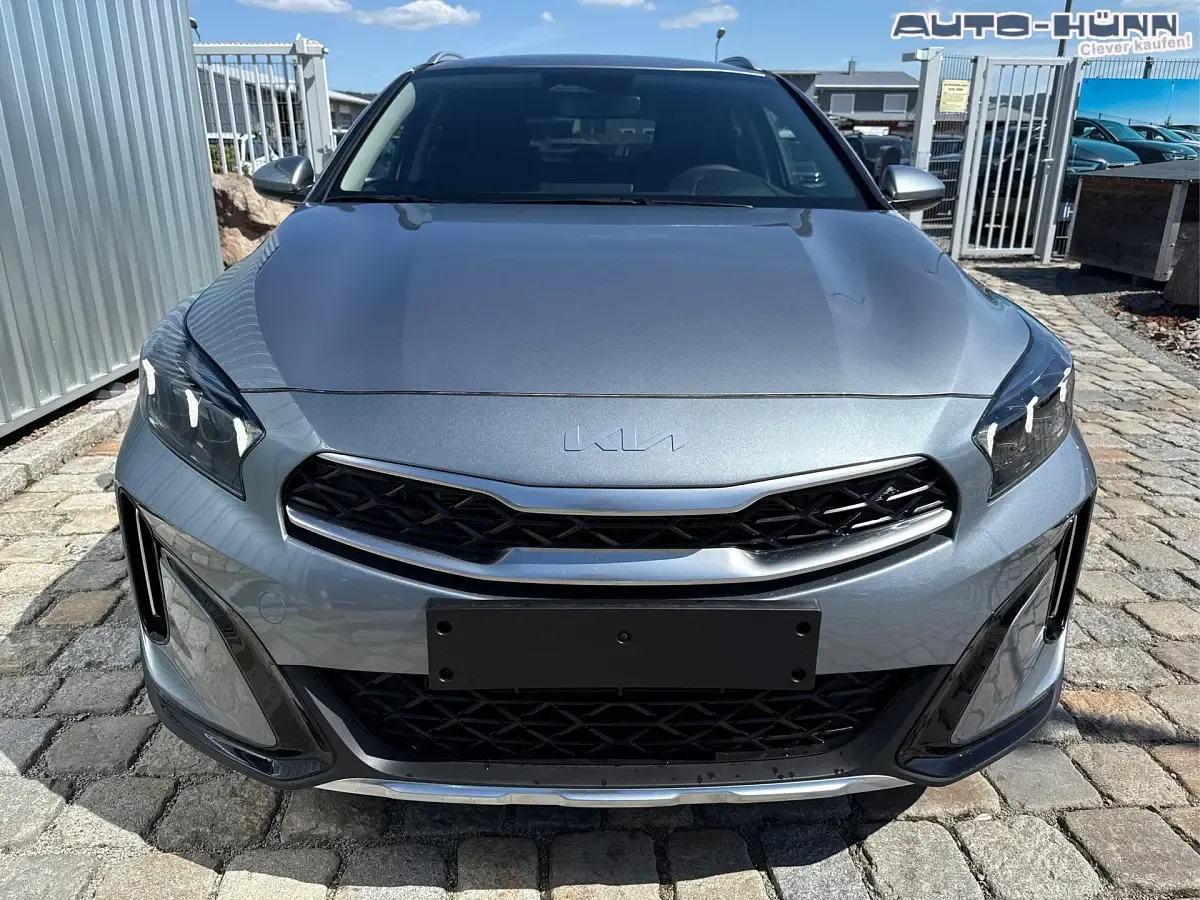 Neu Kia XCeed Style 150 PS (110 kW) 2026 Lunarsilber metallic SUV