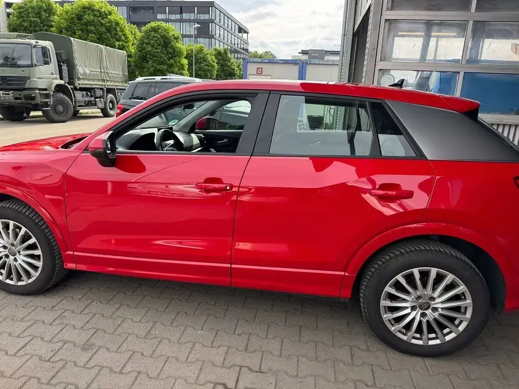 Gebraucht Audi Q2 Design 116 PS (85 kW) 2019 Rot SUV