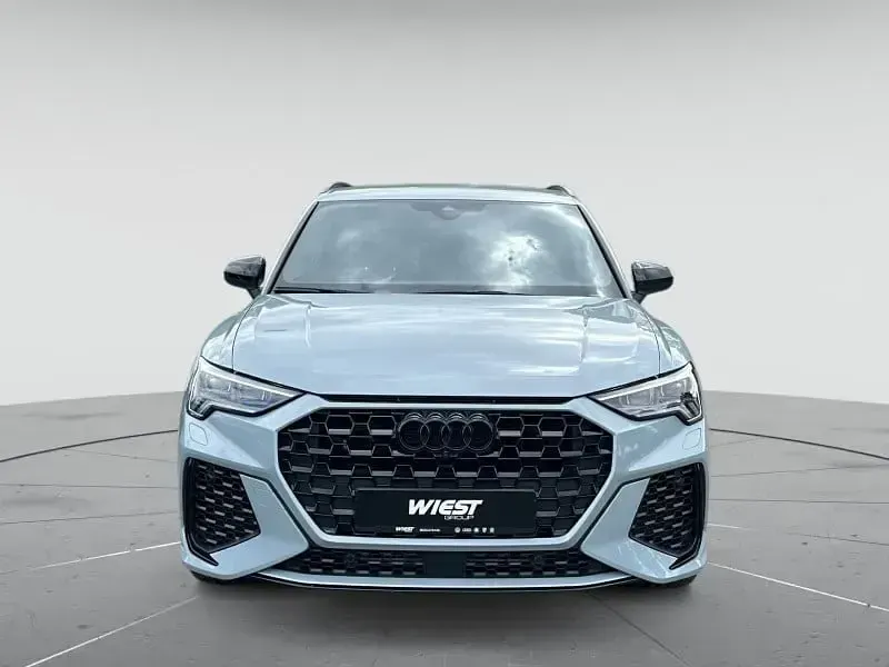 Gebraucht Audi RS Q3 Ambiente 400 PS (294 kW) 2023 Individuallackierungen audi exclusive SUV