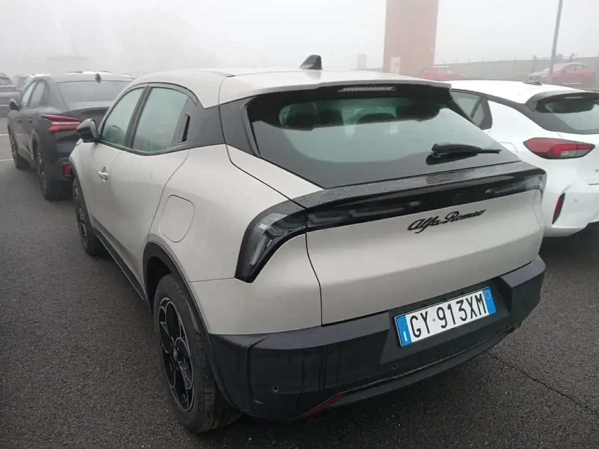 Gebraucht Alfa Romeo Junior 116 kW (158 PS) 2025 Weiß SUV