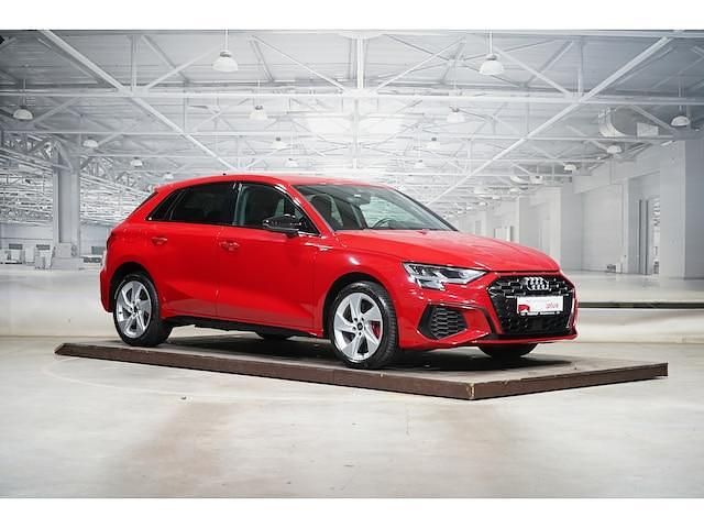Gebraucht Audi A3 Sportback e-tron S-Line 245 PS (180 kW) 2022 Tangorot metallic Kleinwagen