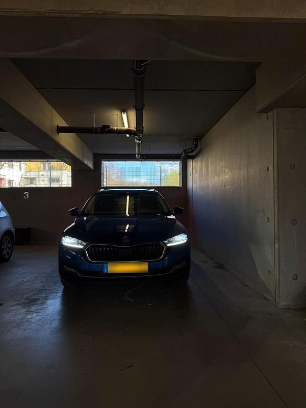 Gebraucht Skoda Octavia 150 PS (110 kW) 2024 Blau Kombi