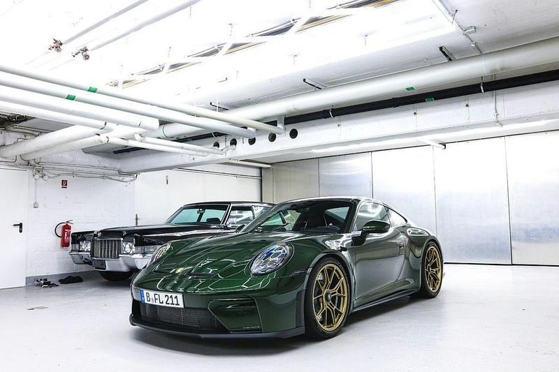 Gebraucht Porsche 992 510 PS (375 kW) 2025 Grün