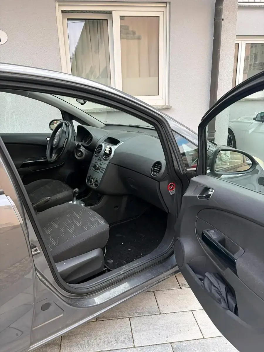 Gebraucht Opel Corsa 86 PS (63 kW) 2011 Grau Kleinwagen