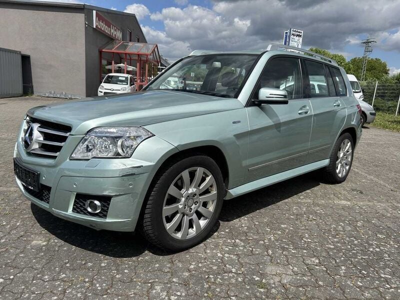 Grün Gebraucht 2009 Mercedes GLK220 SUV | 11.990 € (Guter Preis) - Bild 1/4