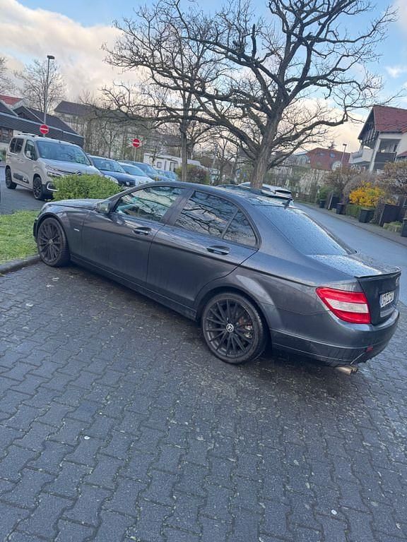 Gebraucht Mercedes C180 156 PS (114 kW) 2010 Andere farben Limousine