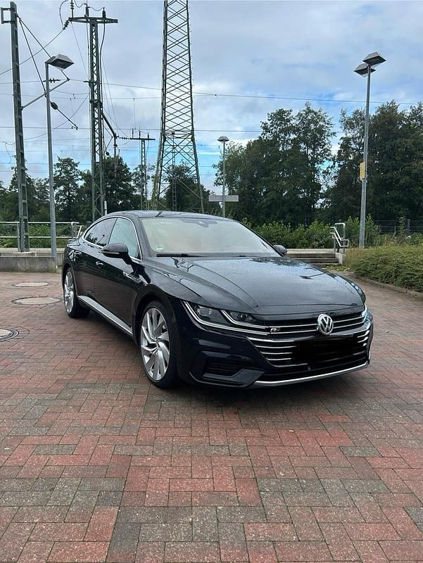 Schwarz Gebraucht 2017 VW Arteon R-line Limousine | 27.600 € (Etwas zu teuer) - Bild 1/4
