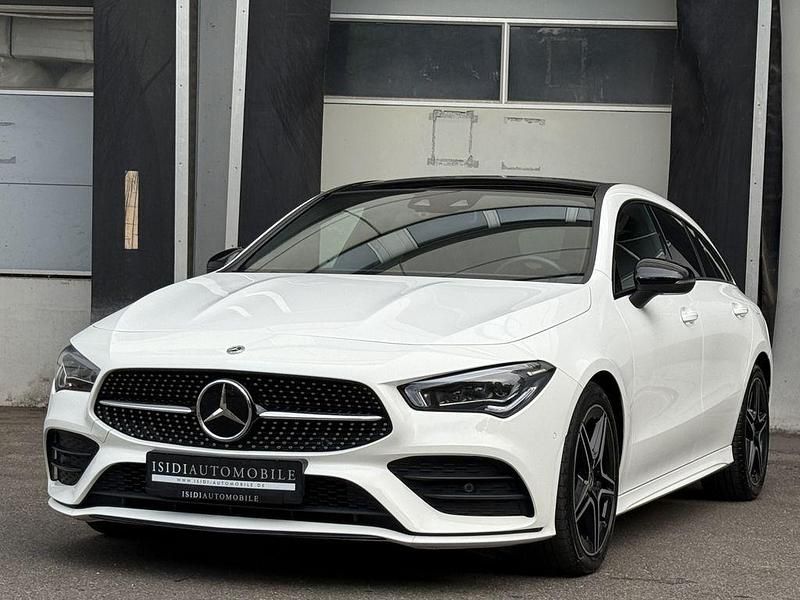 Weiß Gebraucht 2022 Mercedes CLA200 Shooting Brake AMG Kombi | 28.900 € (Etwas zu teuer) - Bild 1/4