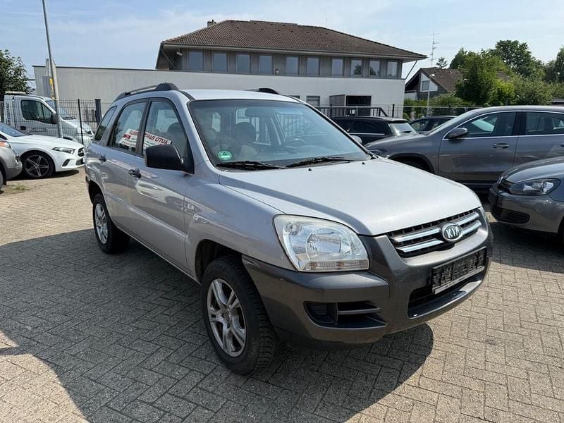 Gebraucht Kia Sportage LX 141 PS (103 kW) 2008 Silber SUV