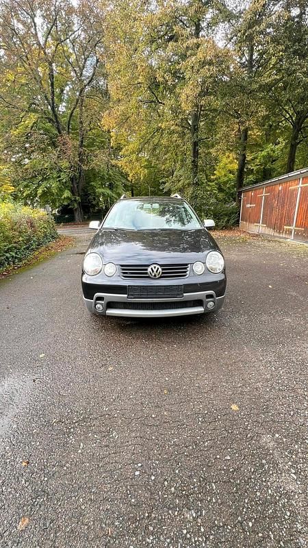 Schwarz Gebraucht 2004 VW Polo Cross Kleinwagen | 3.380 € (Fairer Preis) - Bild 1/4