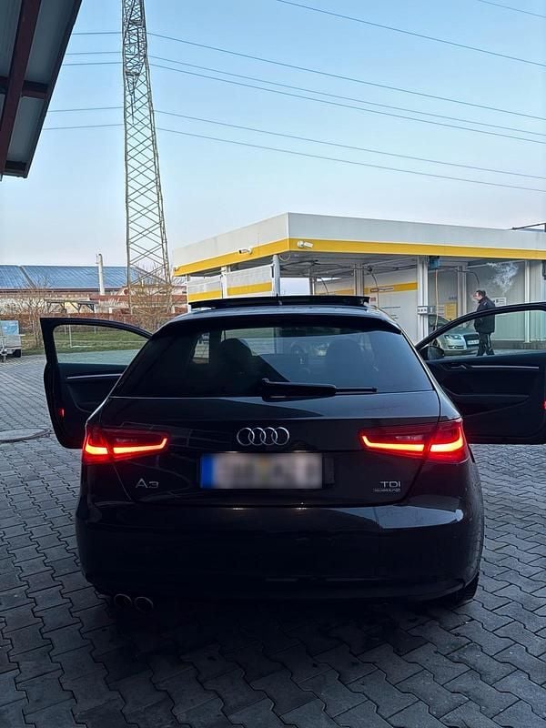 Gebraucht Audi A3 S-Line 150 PS (110 kW) 2015 Braun Kombi