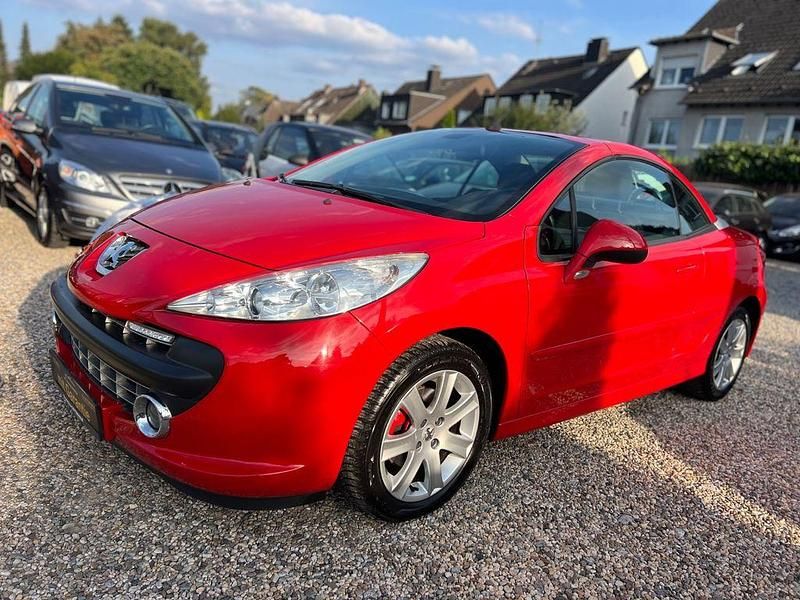Rot Gebraucht 2008 Peugeot 207 CC Sport Cabrio | 4.999 € (Fairer Preis) - Bild 1/4