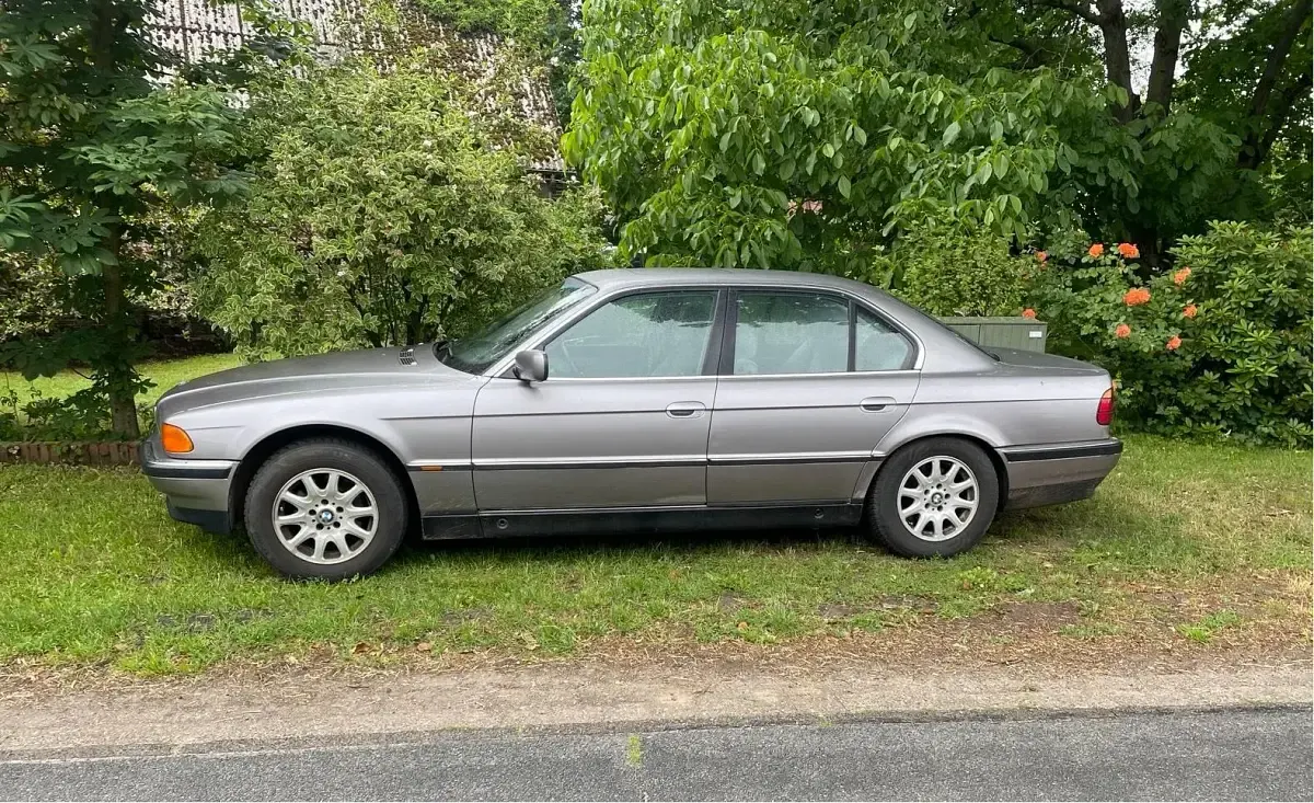 Gebraucht BMW 730 218 PS (160 kW) 1994 Andere farben Limousine