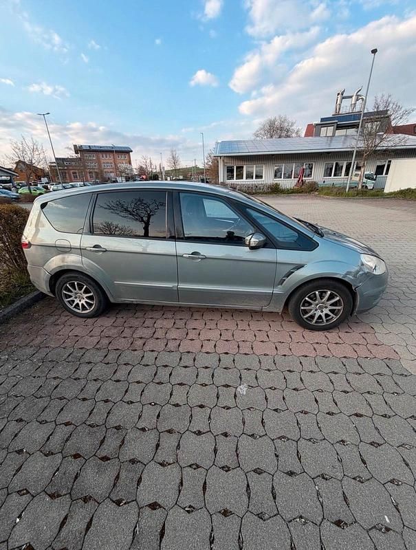 Usado Ford S-MAX S 150 HP (110 kW) 2008 Prateado Monovolume