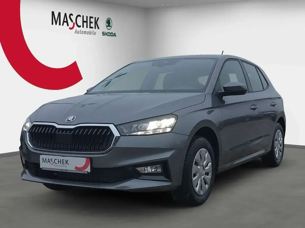 Neu Skoda Fabia Essence 95 PS (69 kW) 2025 Graphite grau Kleinwagen