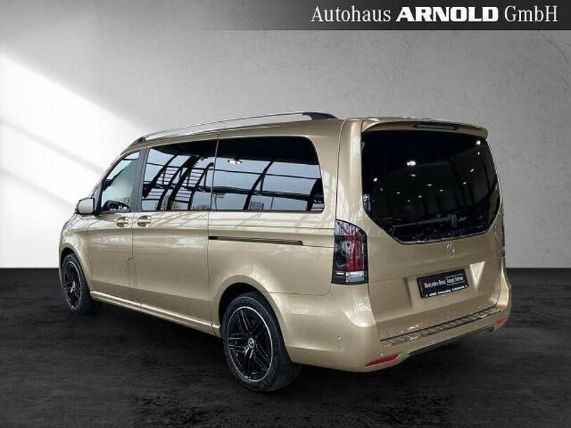 Gebraucht Mercedes V300 Style 237 PS (174 kW) 2025 Gold Van / Kleinbus