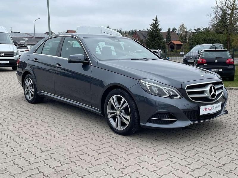 Usata Mercedes E200 Avantgarde 136 CV (100 kW) 2014 Grigio Berlina