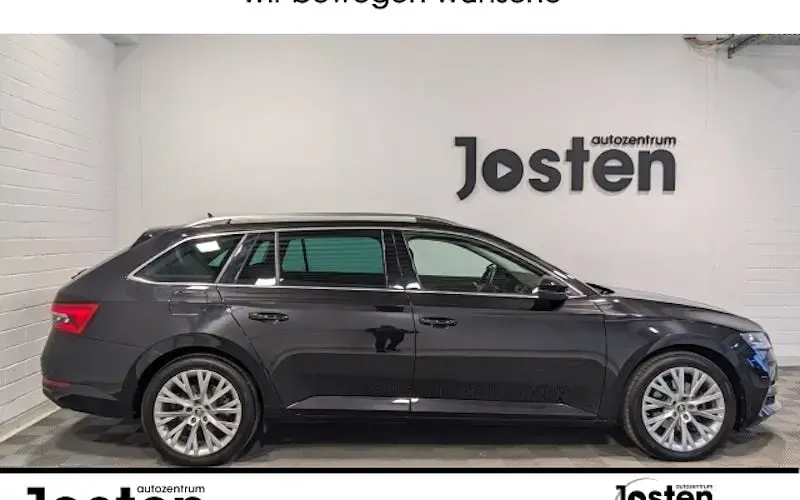 Usata Skoda Superb Style 218 CV (160 kW) 2022 Nero Station wagon