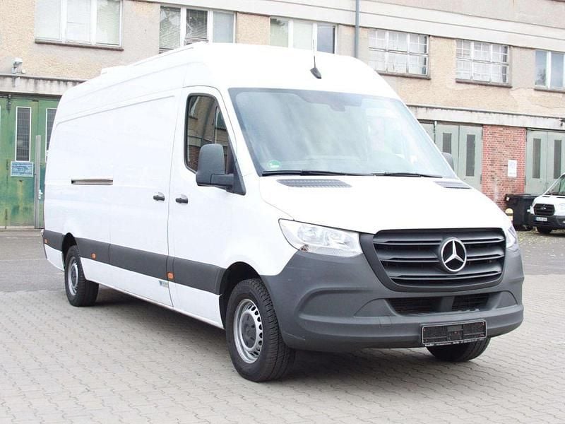 Gebraucht Mercedes Sprinter 163 PS (119 kW) 2021 Weiß Van
