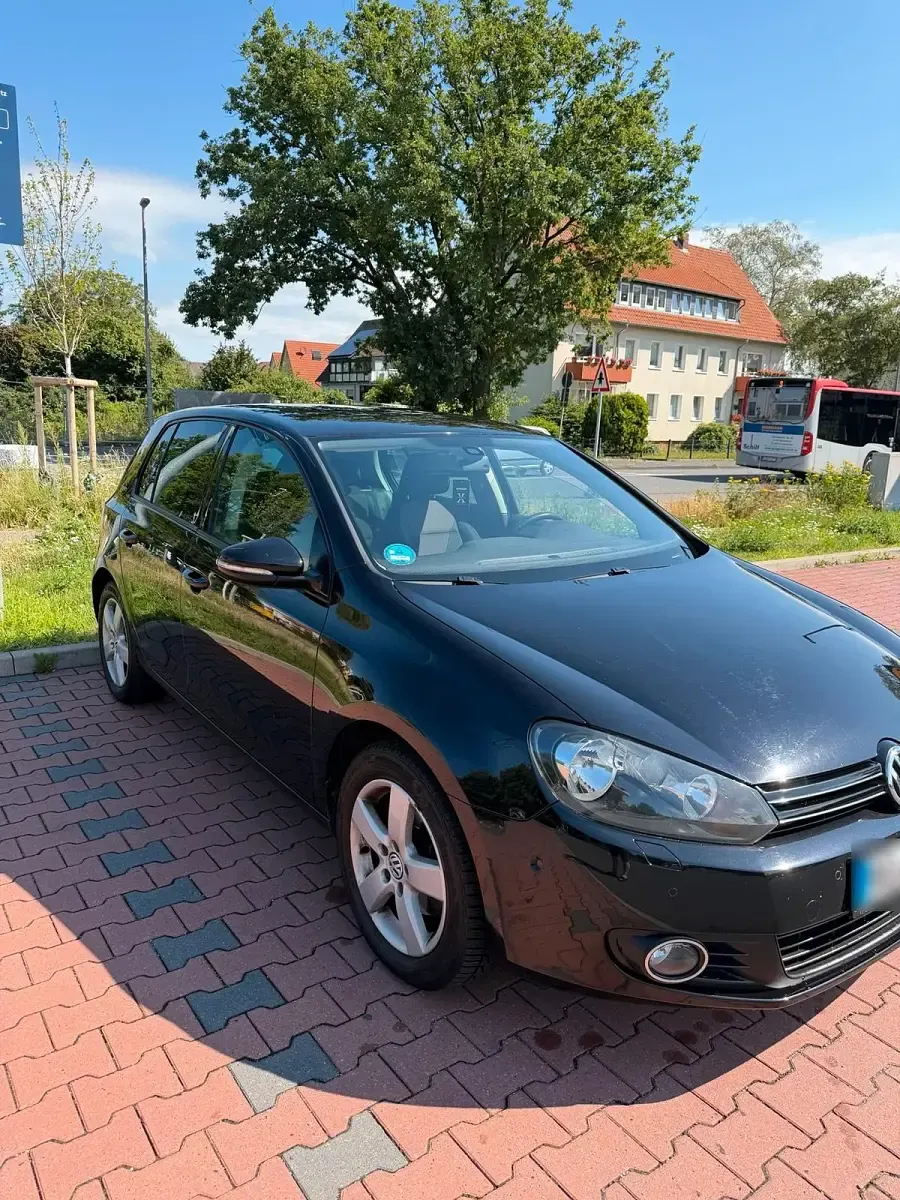 Gebraucht VW Golf VI 122 PS (89 kW) 2010 Schwarz Limousine