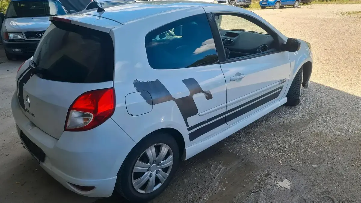 Gebraucht Renault Clio GT 128 PS (94 kW) 2009 Weiß Kleinwagen