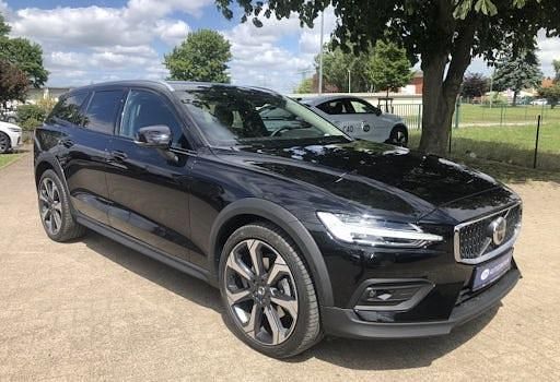 Gebraucht Volvo V60 CC Ultimate 197 PS (144 kW) 2024 Schwarz Kombi