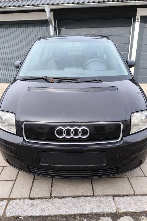 Gebraucht Audi A2 Basis 75 PS (55 kW) 2002 Schwarz Kleinwagen